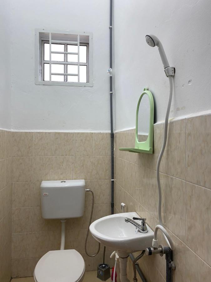 Cempaka Homestay Parit Raja Dış mekan fotoğraf