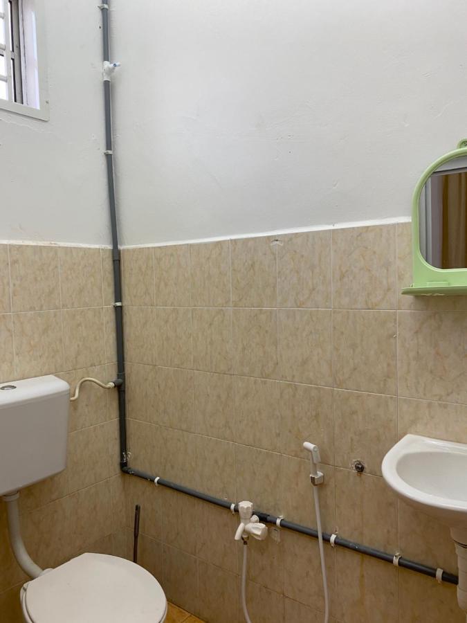 Cempaka Homestay Parit Raja Dış mekan fotoğraf