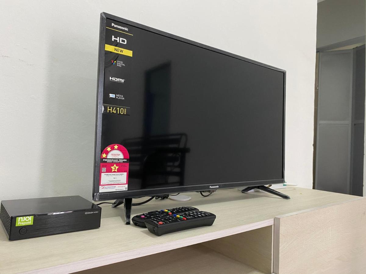 Cempaka Homestay Parit Raja Dış mekan fotoğraf